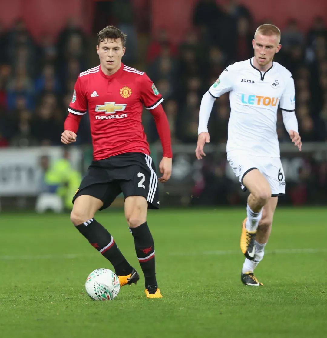 随着他的不 随着他的不