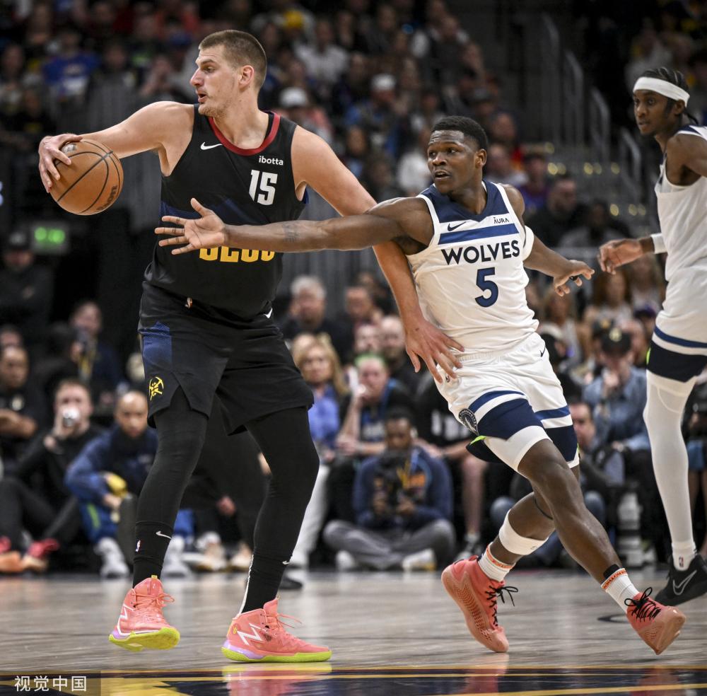 摆脱防守更 摆脱防守更